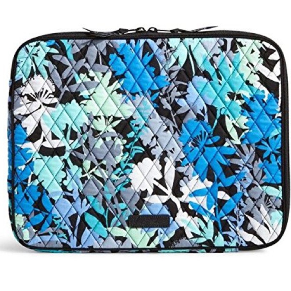 EUC Vera Bradley Camofloral Laptop Sleeve